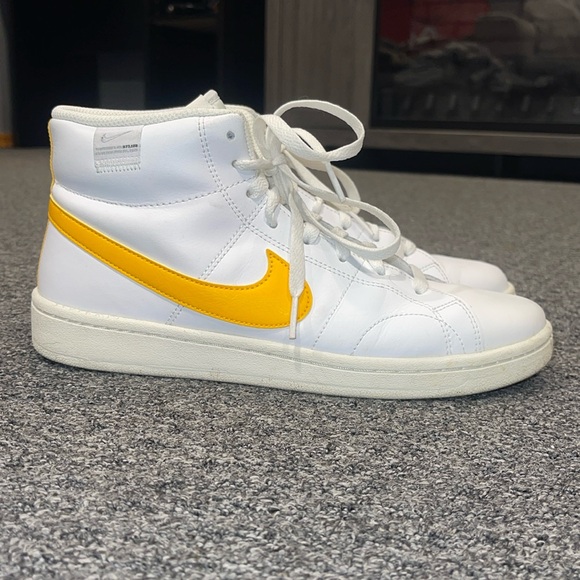 Women’s Nike Blazers - Picture 1 of 4